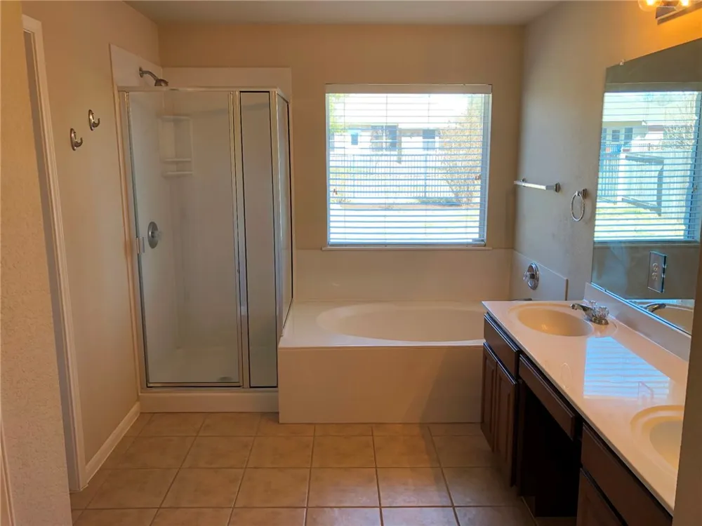 4105 Meadow Bluff Way Round Rock, TX 78665
