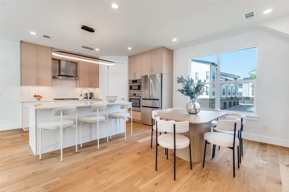 3940 Spring Valley Road #6 Farmers Branch, TX 75001