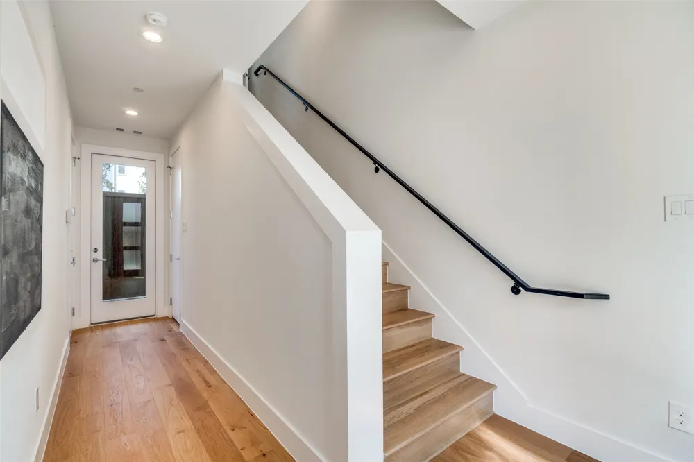 3940 Spring Valley Road #6 Farmers Branch, TX 75001