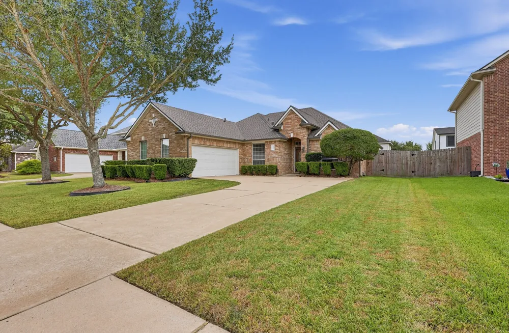 5812 Orchard Trail Drive Pearland, TX 77581
