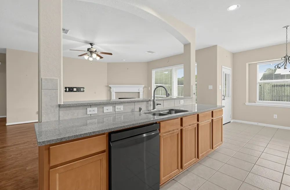 5812 Orchard Trail Drive Pearland, TX 77581