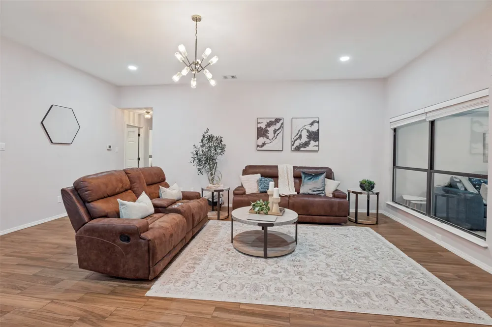 2021 Clearwater Trail Carrollton, TX 75010