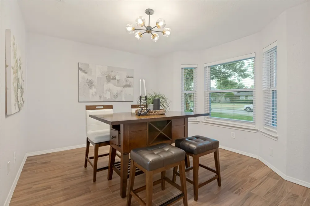 2021 Clearwater Trail Carrollton, TX 75010