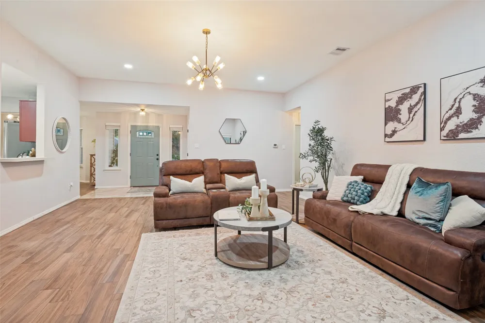 2021 Clearwater Trail Carrollton, TX 75010