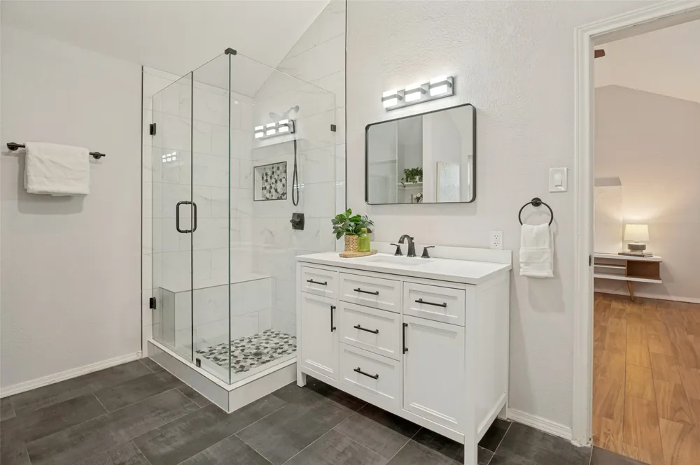 2021 Clearwater Trail Carrollton, TX 75010