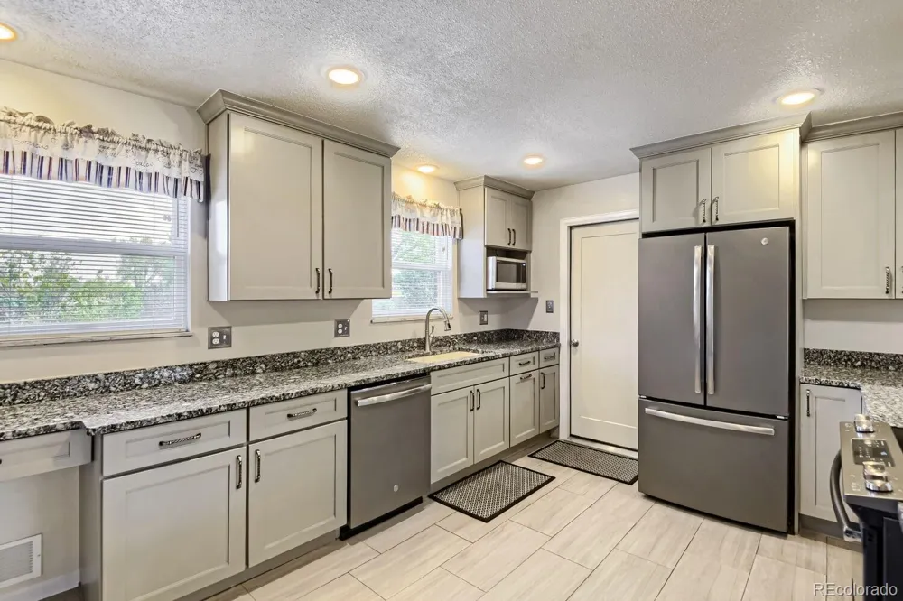 6926 S Ogden Court Littleton, CO 80122