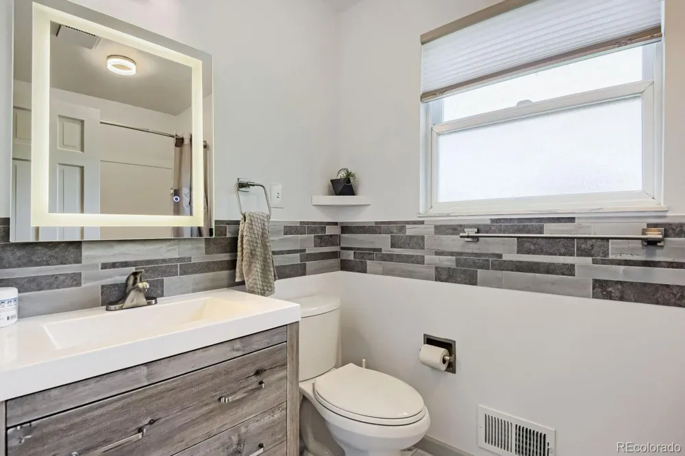 6926 S Ogden Court Littleton, CO 80122