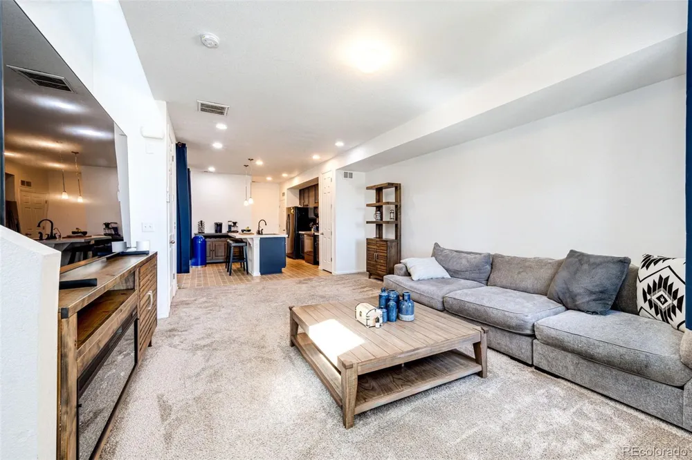 9625 Walden Street Commerce City, CO 80022