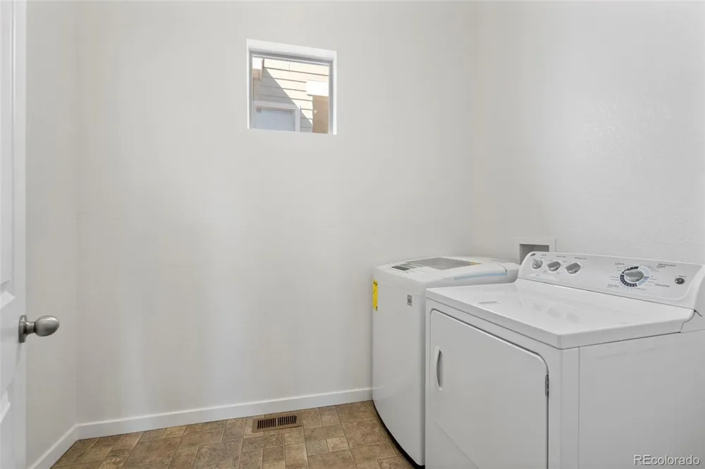 15807 W 95th Avenue Arvada, CO 80007
