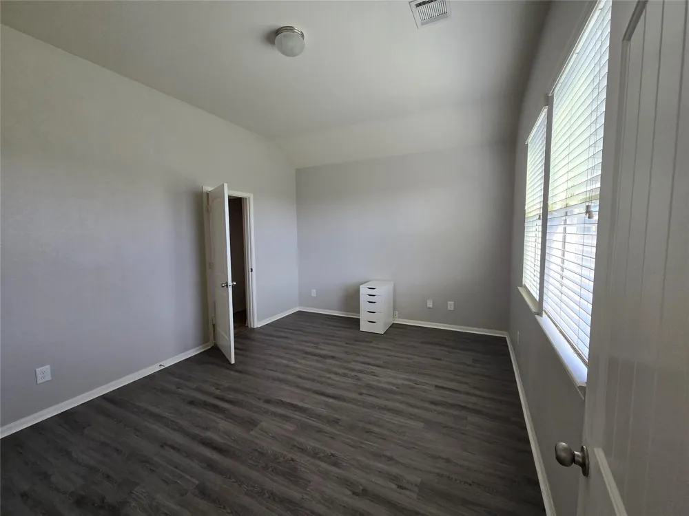 107 Piney Pathway Magnolia, TX 77354