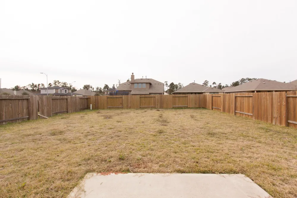 107 Piney Pathway Magnolia, TX 77354
