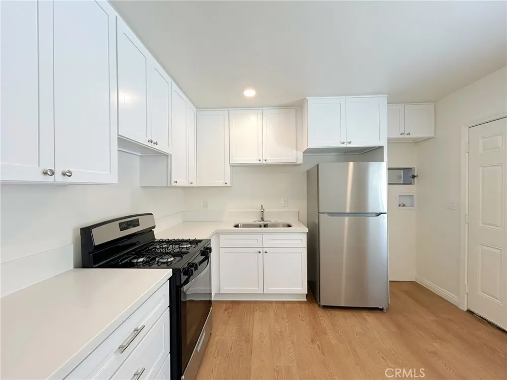 1342 Agate Avenue Mentone, CA 92359