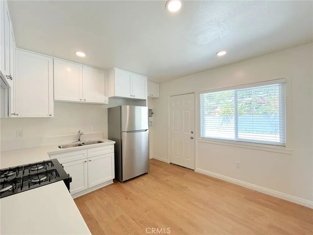 1342 Agate Avenue Mentone, CA 92359