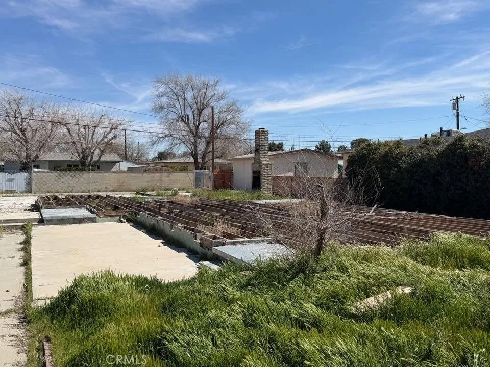 45356 10th Street W Lancaster, CA 93534