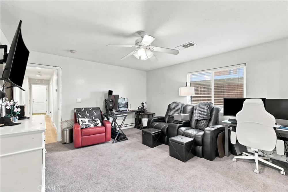 231 Winter Meadow Bakersfield, CA 93308