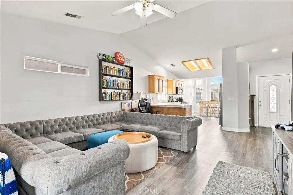 231 Winter Meadow Bakersfield, CA 93308