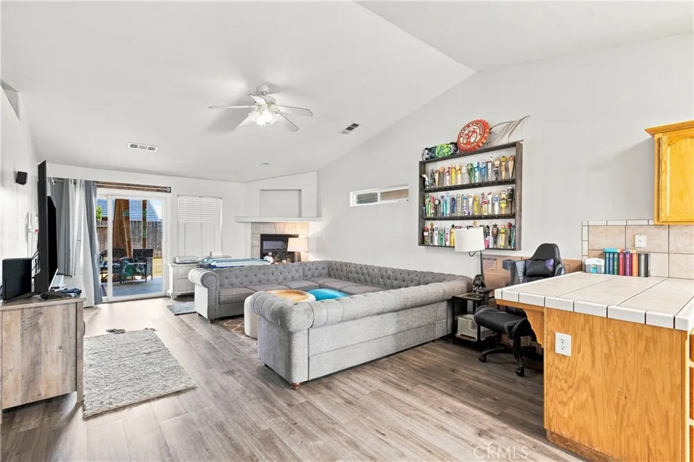 231 Winter Meadow Bakersfield, CA 93308