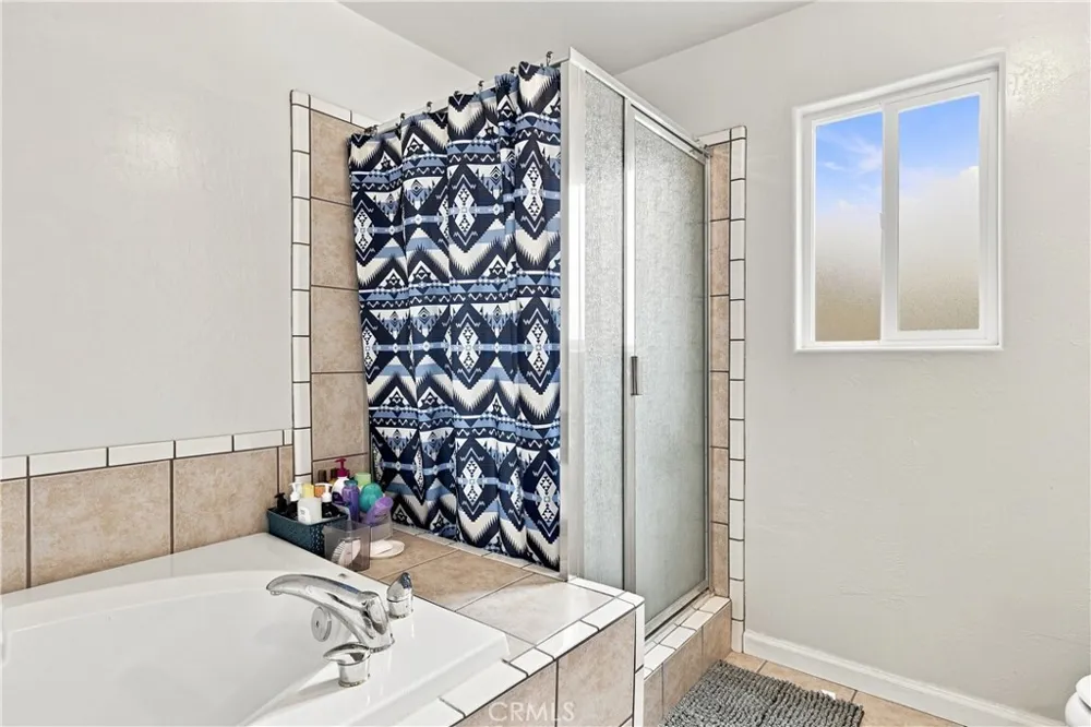 231 Winter Meadow Bakersfield, CA 93308