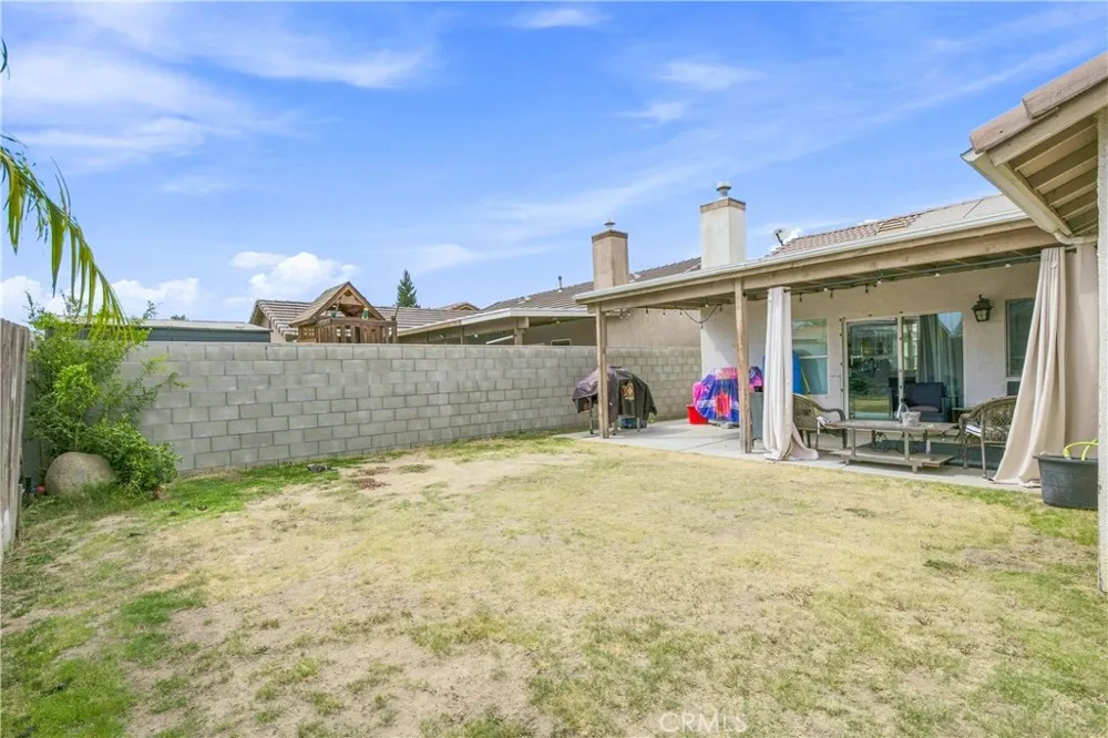 231 Winter Meadow Bakersfield, CA 93308