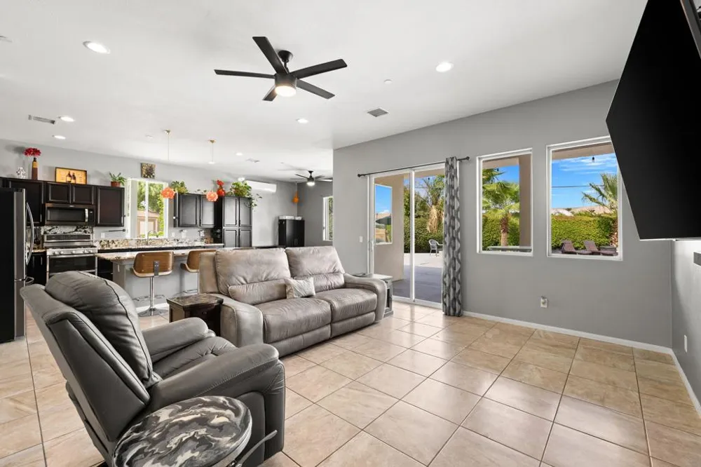 68400 Sandia Court Cathedral City, CA 92234