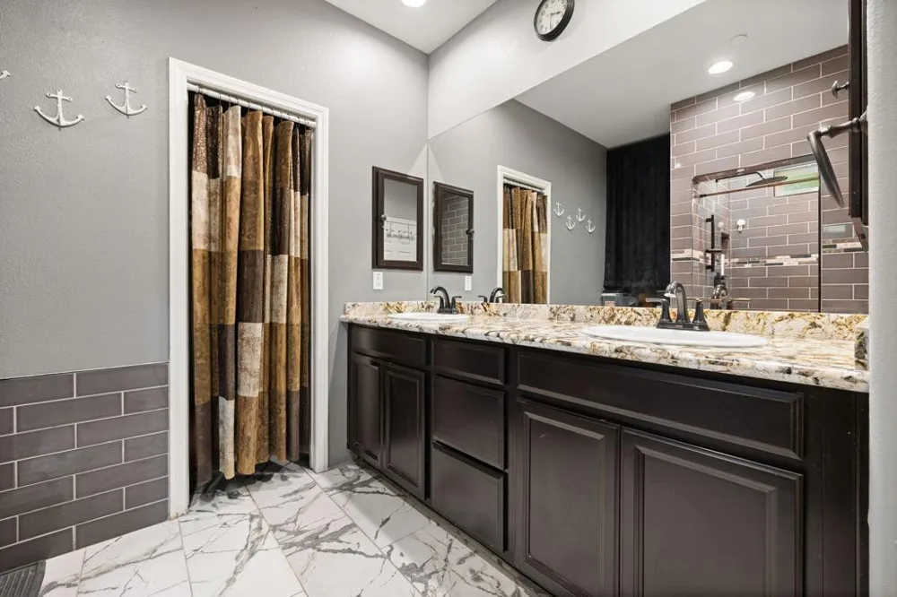 68400 Sandia Court Cathedral City, CA 92234