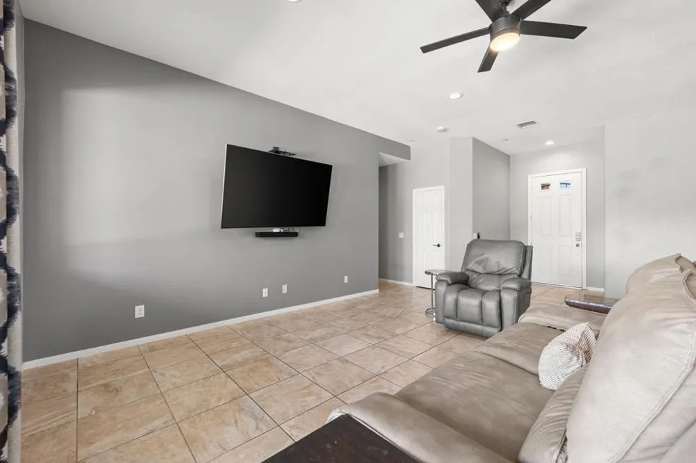 68400 Sandia Court Cathedral City, CA 92234