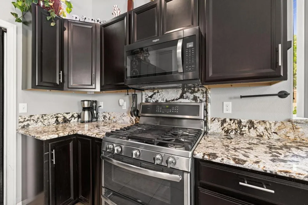 68400 Sandia Court Cathedral City, CA 92234