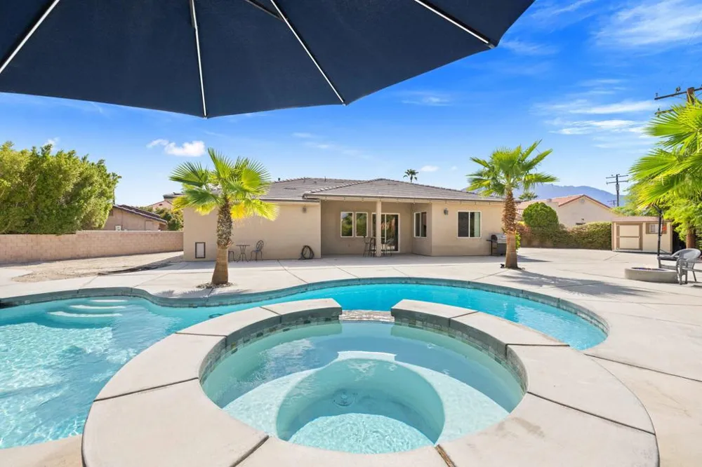 68400 Sandia Court Cathedral City, CA 92234
