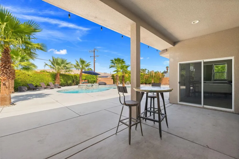 68400 Sandia Court Cathedral City, CA 92234