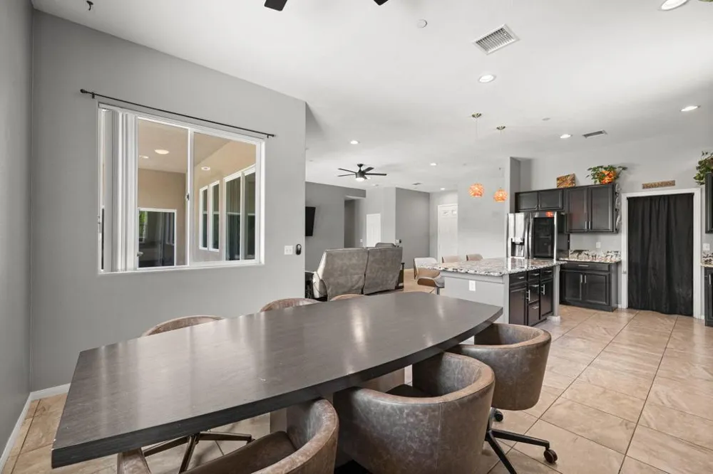 68400 Sandia Court Cathedral City, CA 92234