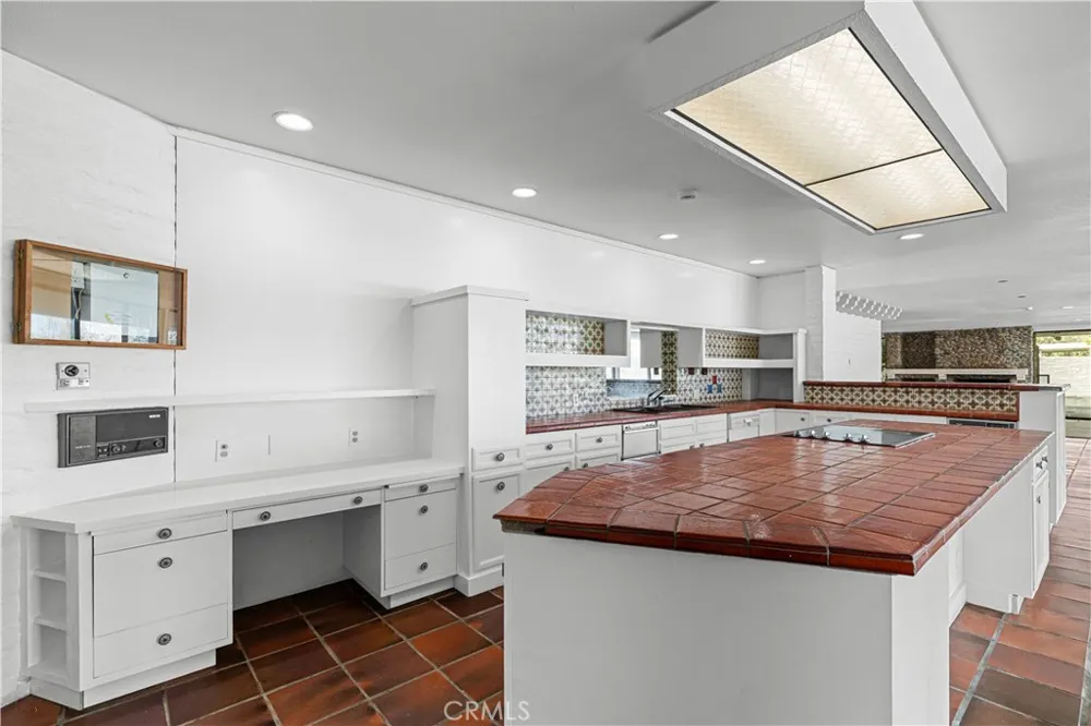 10497 Crystal Wallace, CA 95254