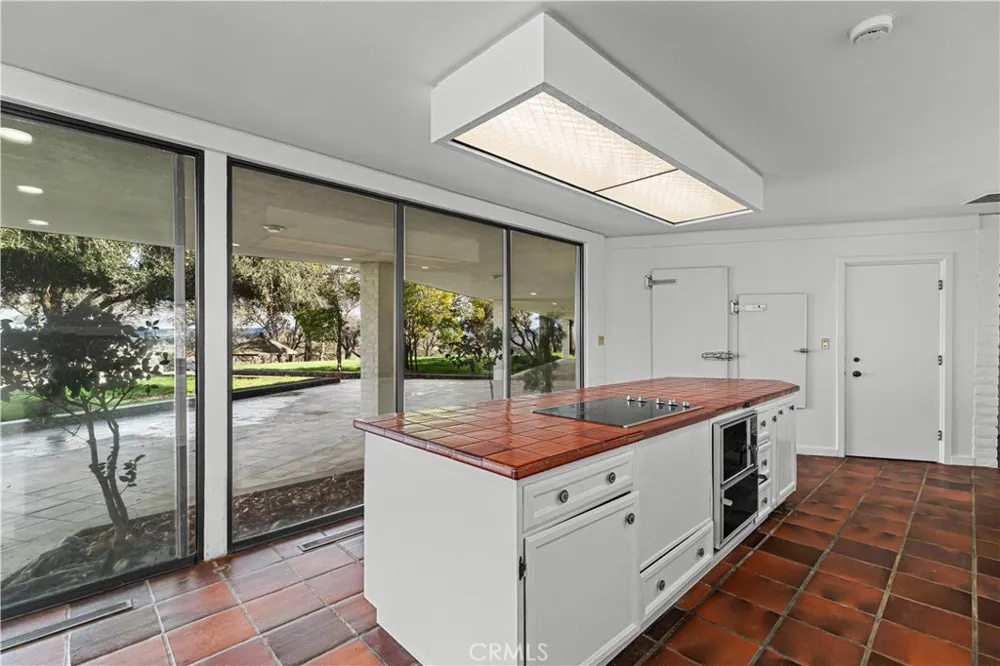10497 Crystal Wallace, CA 95254