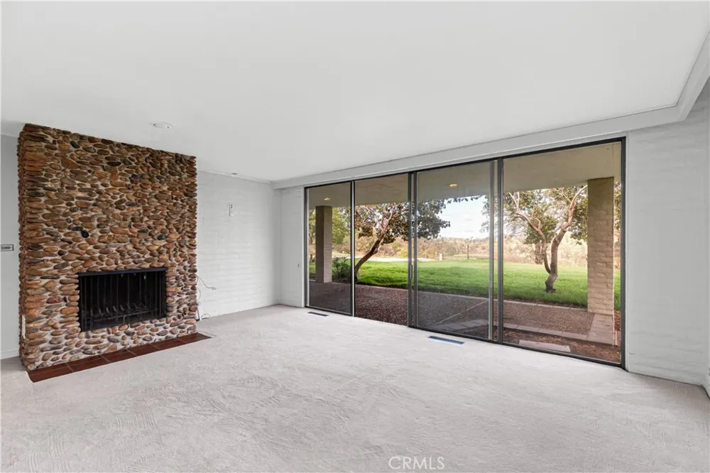 10497 Crystal Wallace, CA 95254
