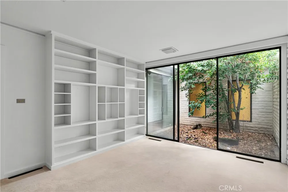 10497 Crystal Wallace, CA 95254