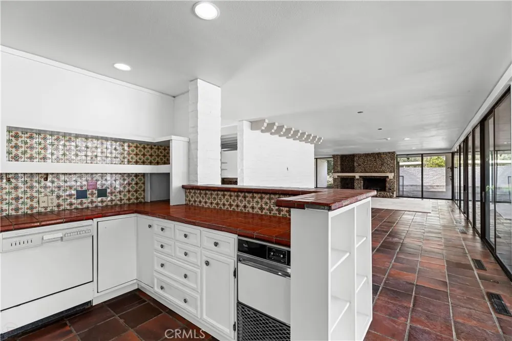 10497 Crystal Wallace, CA 95254
