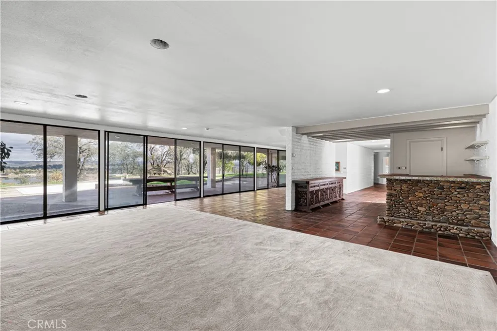 10497 Crystal Wallace, CA 95254