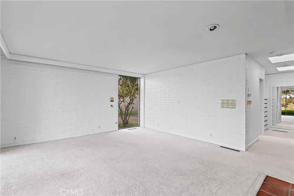 10497 Crystal Wallace, CA 95254