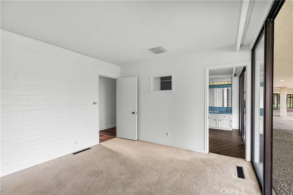 10497 Crystal Wallace, CA 95254