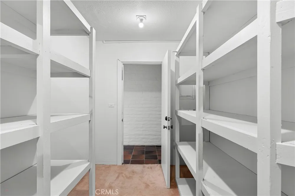 10497 Crystal Wallace, CA 95254