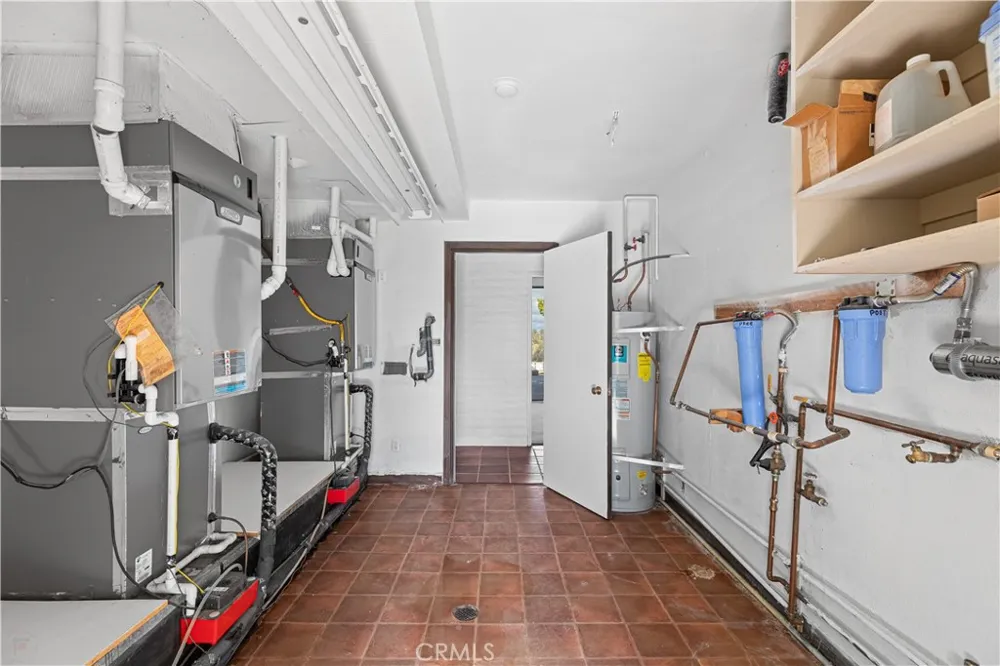 10497 Crystal Wallace, CA 95254