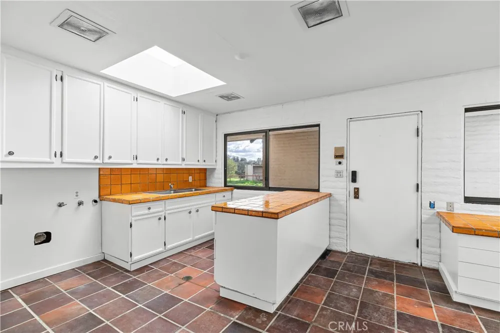 10497 Crystal Wallace, CA 95254