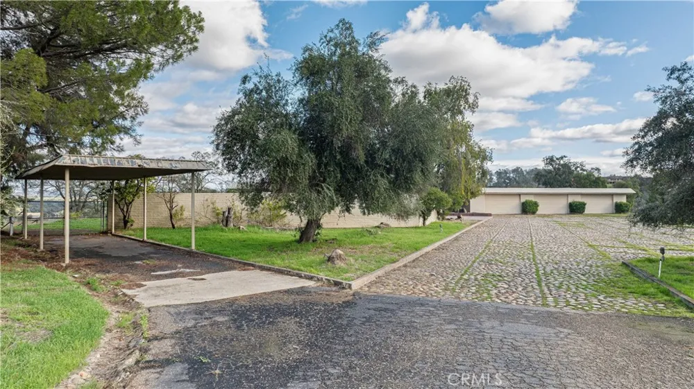 10497 Crystal Wallace, CA 95254