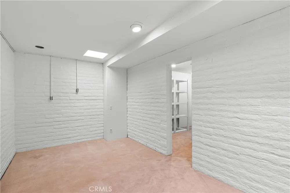 10497 Crystal Wallace, CA 95254