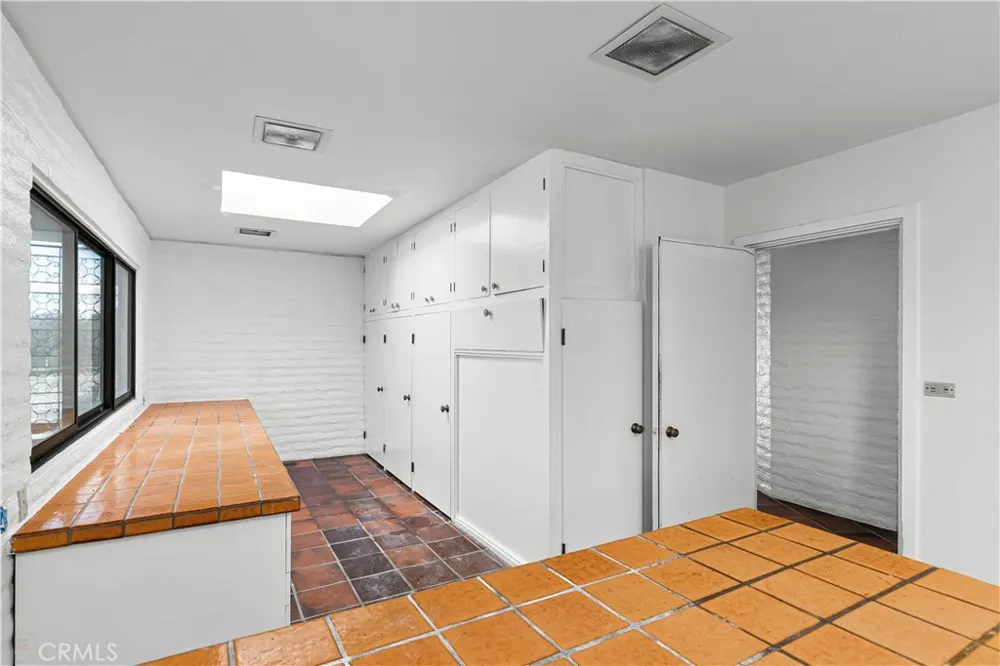 10497 Crystal Wallace, CA 95254