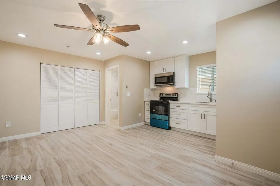 1227 Alexander Street Simi Valley, CA 93065