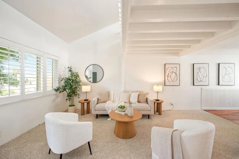 318 Juniper Avenue #10 Carlsbad, CA 92008