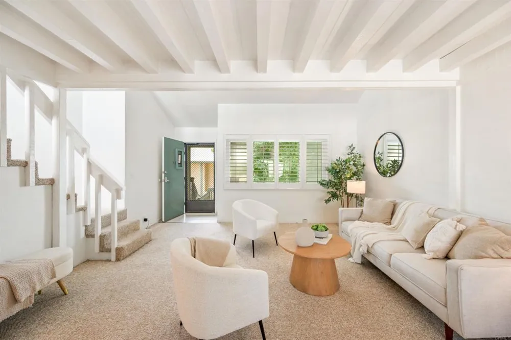 318 Juniper Avenue #10 Carlsbad, CA 92008