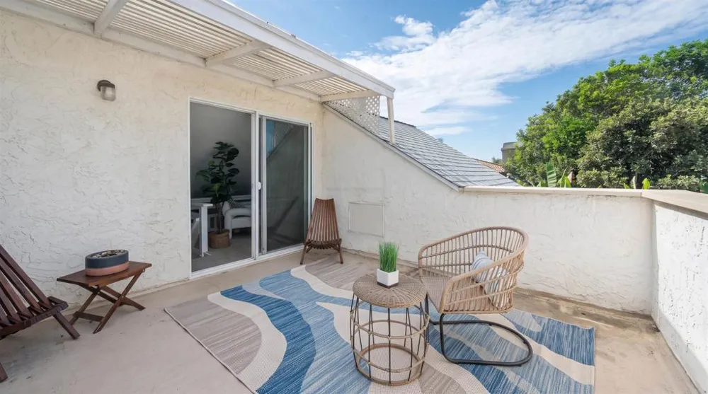 318 Juniper Avenue #10 Carlsbad, CA 92008