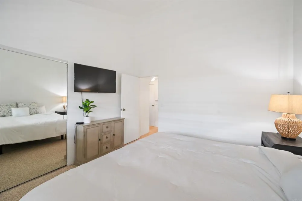 318 Juniper Avenue #10 Carlsbad, CA 92008