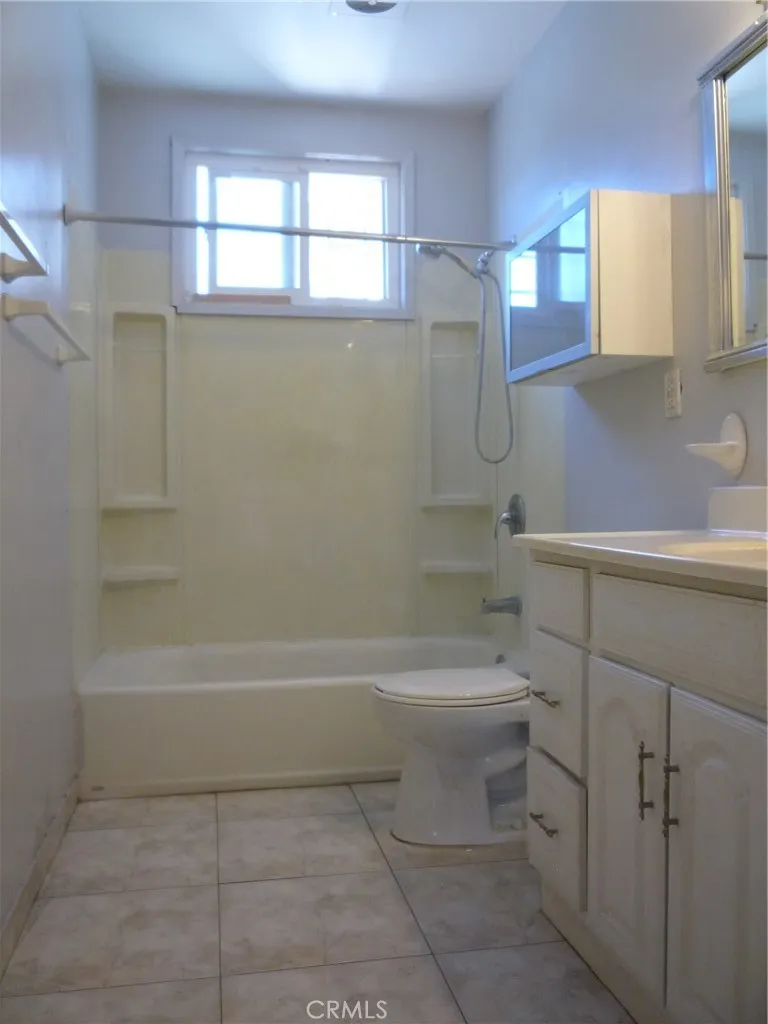 1645 S Euclid Anaheim, CA 92802